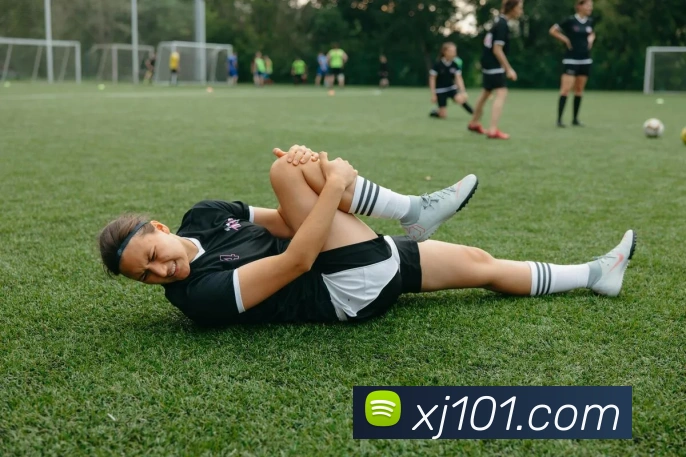 技术统计深度解析：湖人vs快船攻防战术对比与胜负关键点